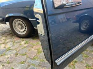 Afbeelding 88/146 van Mercedes-Benz 380 SL (1982)