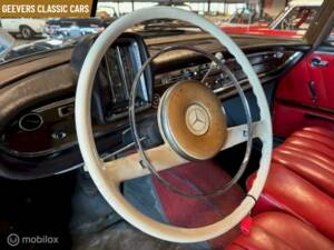 Immagine 16/20 di Mercedes-Benz 220 S b (1963)