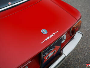 Image 11/13 of Alfa Romeo 1750 GT Veloce (1969)