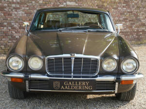 Bild 5/50 von Jaguar XJ 6 L 4.2 (1975)