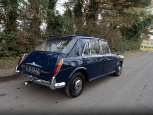 Image 6/17 of Vanden Plas 1300 (1969)