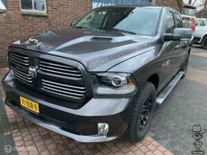 Image 4/32 of Dodge Ram 1500 (2014)