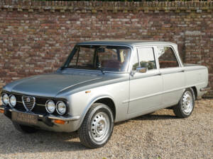 Imagen 1/50 de Alfa Romeo Giulia Nuova Super 1300 (1978)