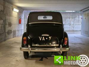 Image 2/10 of FIAT 500 C Topolino (1951)