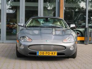 Image 2/7 de Jaguar XKR (2004)