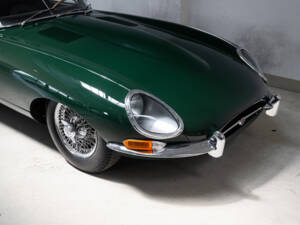 Image 28/42 of Jaguar E-Type 3.8 (1963)