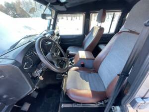 Image 94/98 of Land Rover Defender 130 Double Cab (2008)