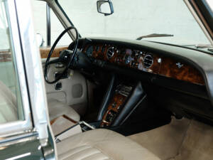 Bild 20/23 von Rolls-Royce Silver Shadow I (1971)