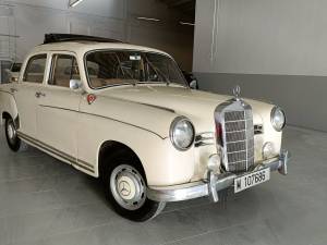 Afbeelding 4/14 van Mercedes-Benz 180 (1956)