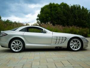 Image 14/50 of Mercedes-Benz SLR McLaren (2005)