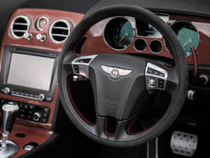 Immagine 35/48 di Bentley Continental GTC Supersports ISR (2012)