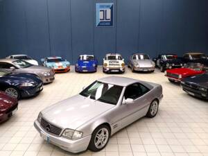 Imagen 1/46 de Mercedes-Benz SL 280 (1999)