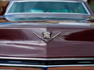 Bild 34/200 von Cadillac Coupe DeVille (1968)