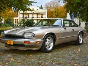 Image 1/7 de Jaguar XJS 4.0 (1995)