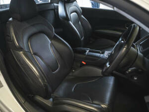 Image 22/38 of Audi R8 V10 (2010)