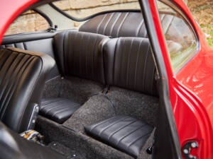 Image 25/34 of Porsche 356 C 1600 (1964)