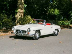 Image 2/50 de Mercedes-Benz 190 SL (1960)