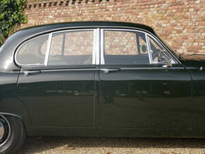 Image 44/50 of Daimler Sovereign 420 (1968)