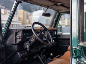 Image 23/50 of Land Rover Defender 110 (2004)