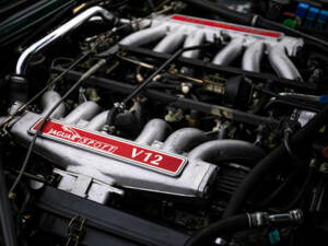 Image 13/45 de Jaguar XJRS 6.0 (1993)