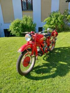 Image 2/10 of Moto Guzzi DUMMY (1954)