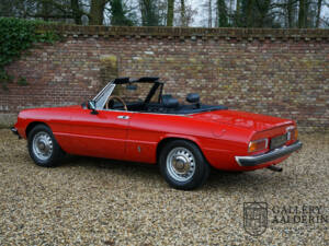 Imagen 49/50 de Alfa Romeo 2000 Spider Veloce (1982)