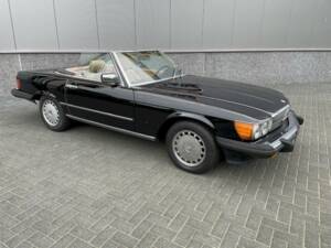 Image 6/36 de Mercedes-Benz 560 SL (1986)