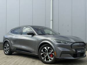 Imagen 3/42 de Ford Mustang Mach-E (2021)