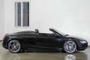Bild 5/24 von Audi R8 V10 Spyder (2010)