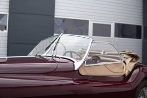 Image 20/32 de Jaguar XK 140 OTS (1955)