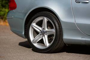 Bild 19/50 von Mercedes-Benz SL 500 (2003)
