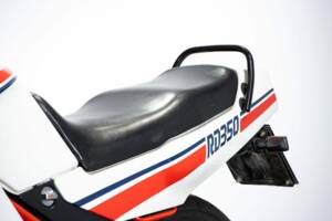 Bild 37/50 von Yamaha RD 350 LC (1990)