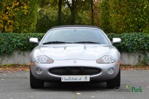 Image 23/50 of Jaguar XKR &quot;Silverstone&quot; (2000)