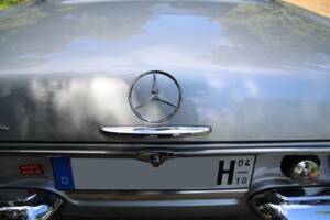 Image 22/37 of Mercedes-Benz 280 SL (1969)