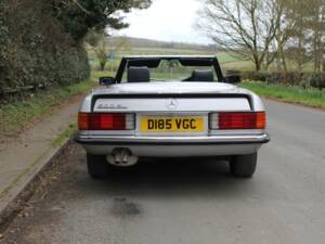 Image 5/18 de Mercedes-Benz 500 SL (1986)