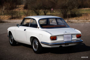 Immagine 11/42 di Alfa Romeo Giulia 1600 Sprint GT Veloce (1967)