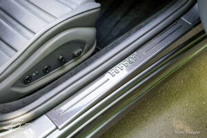 Image 17/85 of Ferrari California (2010)