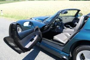 Image 29/35 of Dodge Viper RT/10 (1994)