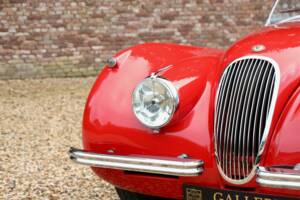 Image 23/50 of Jaguar XK 120 SE OTS (1954)