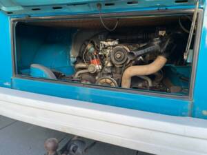Bild 29/47 von Volkswagen T2b Kleinbus (1977)