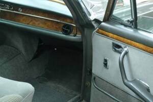 Bild 42/50 von Mercedes-Benz 300 SEL (1967)
