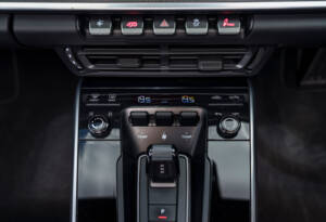 Image 25/33 of Porsche 911 Turbo S (2023)