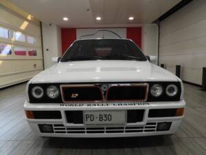 Image 2/15 de Lancia Delta HF Integrale Evoluzione I "Martini 6" (1992)