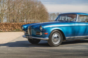 Image 33/45 of BMW 503 (1958)