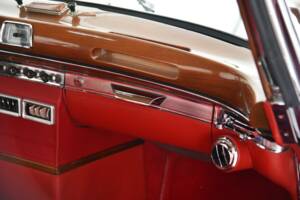 Bild 31/38 von Mercedes-Benz 220 SE (1960)