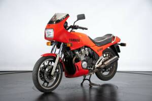 Image 2/50 of Yamaha XJ 600 (1984)