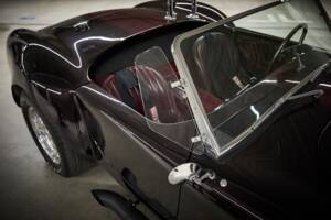 Image 28/73 of AC Cobra Replica (2005)