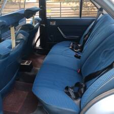 Bild 29/52 von Peugeot 504 (1979)