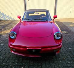 Image 1/11 of Alfa Romeo 1.6 Spider (1989)