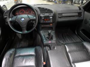 Imagen 9/35 de BMW 328i (1996)